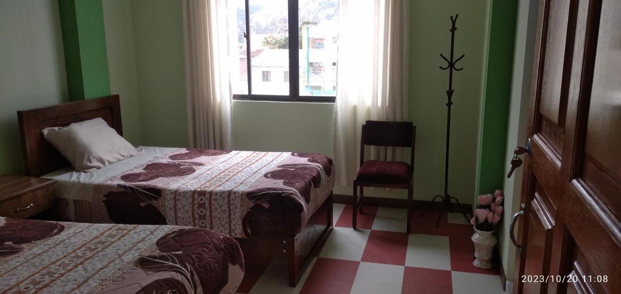Hostal Eterna Primavera 코파카바나 외부 사진